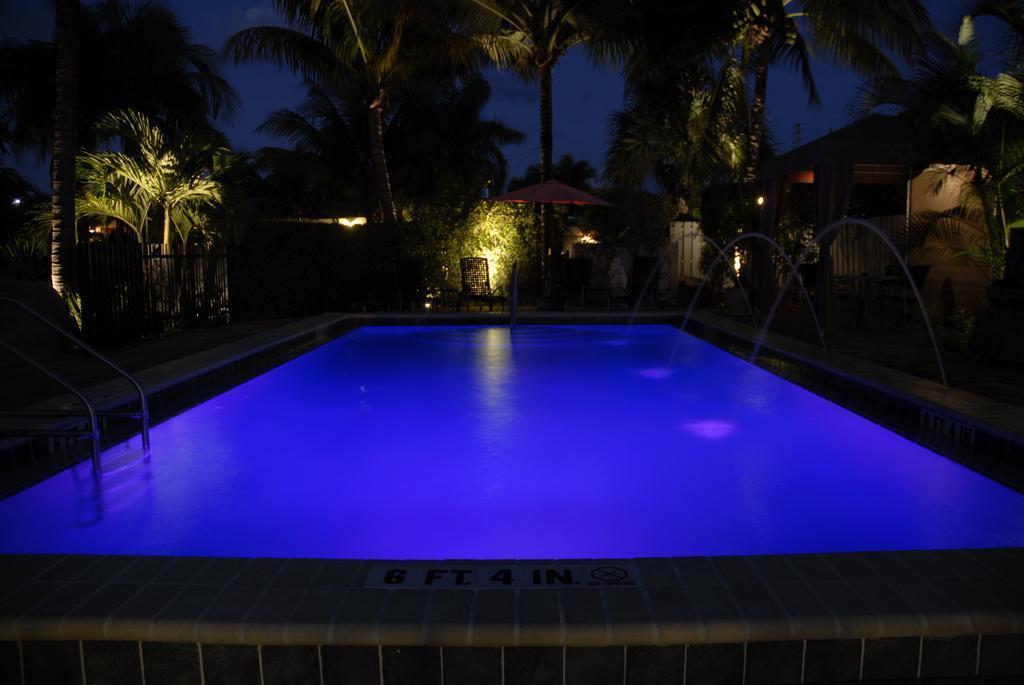 The Cabanas Guesthouse & Spa - Gay Resort Catering To Gay Men Oakland Park Exterior foto