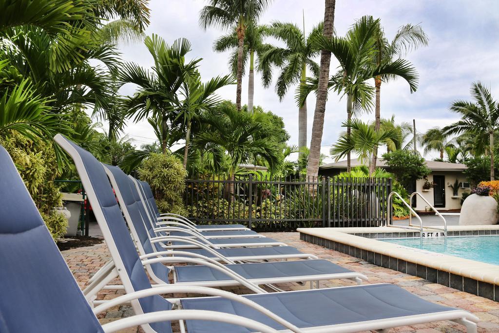 The Cabanas Guesthouse & Spa - Gay Resort Catering To Gay Men Oakland Park Exterior foto
