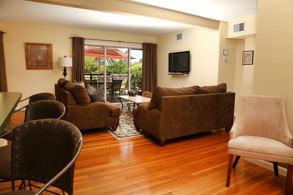 The Cabanas Guesthouse & Spa - Gay Resort Catering To Gay Men Oakland Park Exterior foto