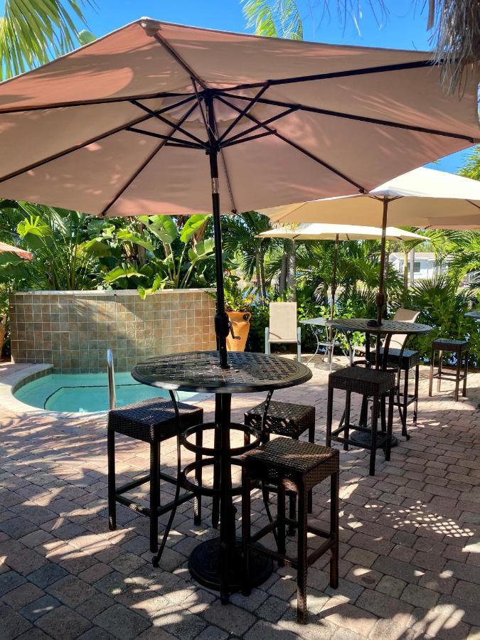 The Cabanas Guesthouse & Spa - Gay Resort Catering To Gay Men Oakland Park Exterior foto